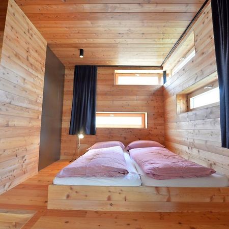 Design Lodge The Cube 奥蒂塞伊 外观 照片