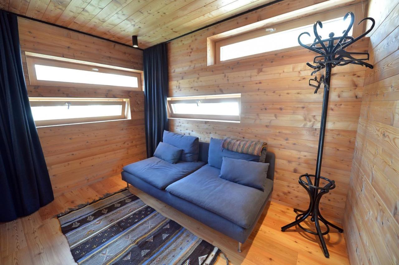 Design Lodge The Cube 奥蒂塞伊 外观 照片